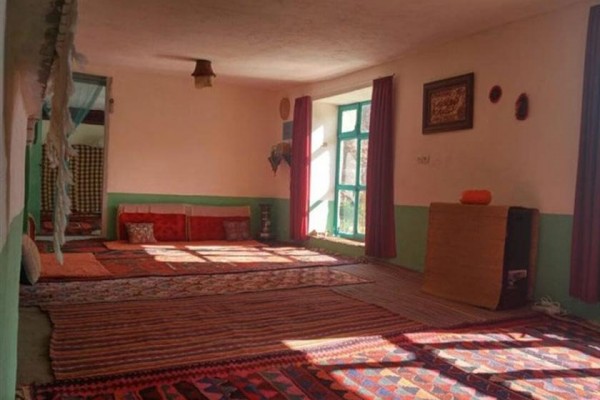 اقامتگاه بوم گردی تیشک